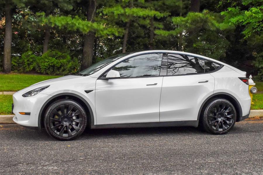 2022 Tesla Model y Long Range AWD 4dr Crossover, available for sale in Great Neck, New York | Camy Cars. Great Neck, New York 2022 Tesla Model y Long Range AWD 4dr Crossover, available for sale in Great Neck, New York | Camy Cars. Great Neck, New York