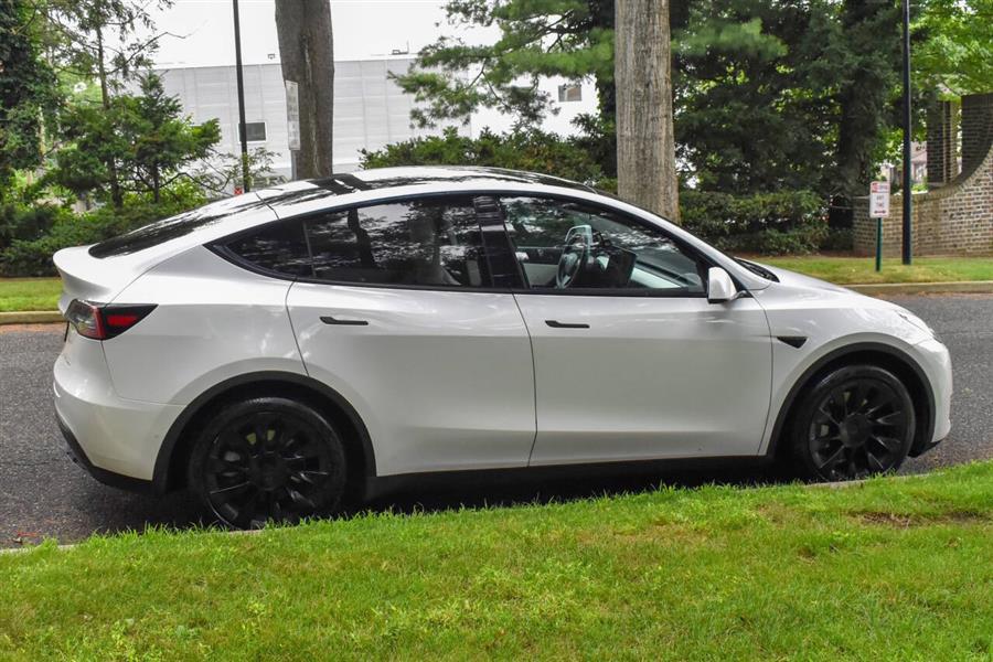 2022 Tesla Model y Long Range AWD 4dr Crossover, available for sale in Great Neck, New York | Camy Cars. Great Neck, New York 2022 Tesla Model y Long Range AWD 4dr Crossover, available for sale in Great Neck, New York | Camy Cars. Great Neck, New York
