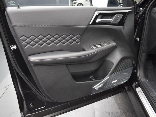 2025 Mitsubishi Outlander Plug-in Hybrid SEL Black Edition, available for sale in Woodside, New York | Drive Central. Woodside, New York 2025 Mitsubishi Outlander Plug-in Hybrid SEL Black Edition, available for sale in Woodside, New York | Drive Central. Woodside, New York