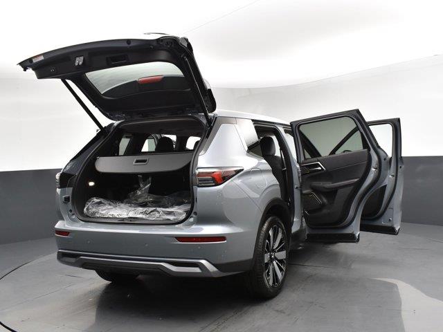 2025 Mitsubishi Outlander SE, available for sale in Woodside, New York | Drive Central. Woodside, New York 2025 Mitsubishi Outlander SE, available for sale in Woodside, New York | Drive Central. Woodside, New York