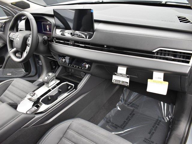 2025 Mitsubishi Outlander SE, available for sale in Woodside, New York | Drive Central. Woodside, New York 2025 Mitsubishi Outlander SE, available for sale in Woodside, New York | Drive Central. Woodside, New York