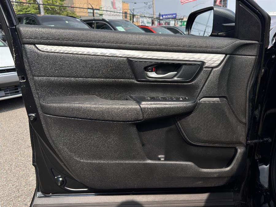 2018 Honda Cr-v LX, available for sale in Woodside, New York | Drive Central. Woodside, New York 2018 Honda Cr-v LX, available for sale in Woodside, New York | Drive Central. Woodside, New York