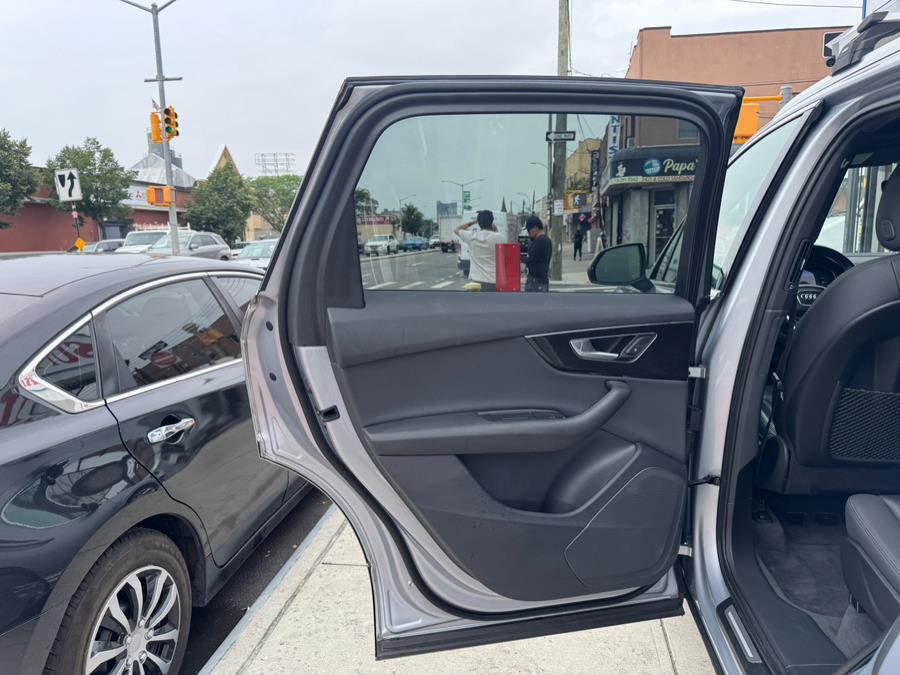 2020 Audi Q7 Premium 55 TFSI quattro, available for sale in Jamaica, New York | Sunrise Autoland. Jamaica, New York 2020 Audi Q7 Premium 55 TFSI quattro, available for sale in Jamaica, New York | Sunrise Autoland. Jamaica, New York