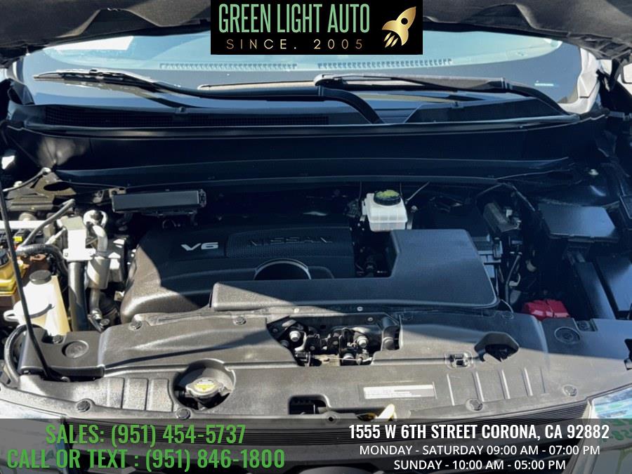 2020 Nissan Pathfinder FWD SL, available for sale in Corona, California | Green Light Auto. Corona, California 2020 Nissan Pathfinder FWD SL, available for sale in Corona, California | Green Light Auto. Corona, California