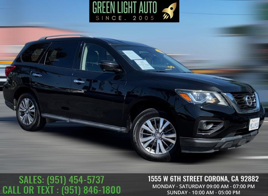 2020 Nissan Pathfinder FWD SL, available for sale in Corona, California | Green Light Auto. Corona, California 2020 Nissan Pathfinder FWD SL, available for sale in Corona, California | Green Light Auto. Corona, California
