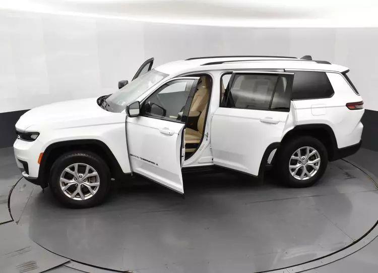 2022 Jeep Grand Cherokee l Limited Sport Utility 4D, available for sale in Irvington, New Jersey | NJ Used Cars Center. Irvington, New Jersey 2022 Jeep Grand Cherokee l Limited Sport Utility 4D, available for sale in Irvington, New Jersey | NJ Used Cars Center. Irvington, New Jersey