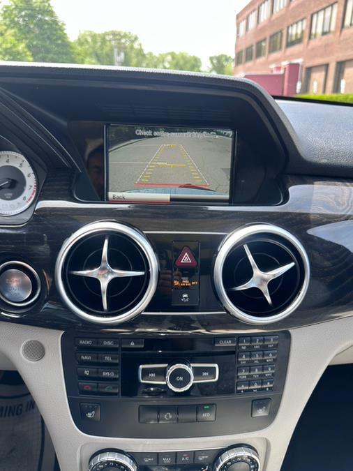 2015 Mercedes-Benz GLK-Class 4MATIC 4dr GLK 350, available for sale in Garfield, New Jersey | Mikes Auto Sales LLC. Garfield, New Jersey 2015 Mercedes-Benz GLK-Class 4MATIC 4dr GLK 350, available for sale in Garfield, New Jersey | Mikes Auto Sales LLC. Garfield, New Jersey