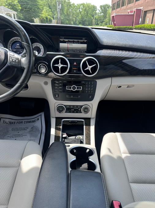 2015 Mercedes-Benz GLK-Class 4MATIC 4dr GLK 350, available for sale in Garfield, New Jersey | Mikes Auto Sales LLC. Garfield, New Jersey 2015 Mercedes-Benz GLK-Class 4MATIC 4dr GLK 350, available for sale in Garfield, New Jersey | Mikes Auto Sales LLC. Garfield, New Jersey