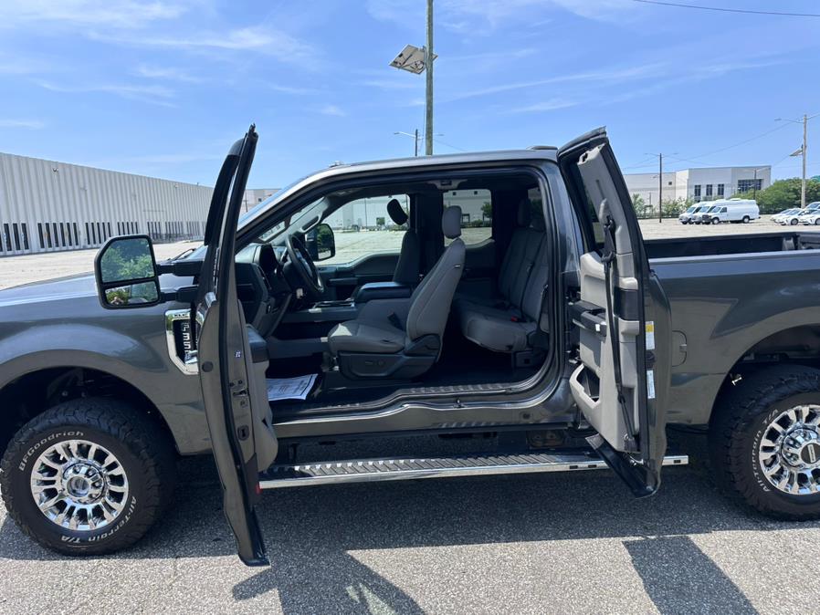 2020 Ford Super Duty F-350 SRW XLT 4WD SuperCab 8'' Box, available for sale in Garfield, New Jersey | Mikes Auto Sales LLC. Garfield, New Jersey 2020 Ford Super Duty F-350 SRW XLT 4WD SuperCab 8'' Box, available for sale in Garfield, New Jersey | Mikes Auto Sales LLC. Garfield, New Jersey