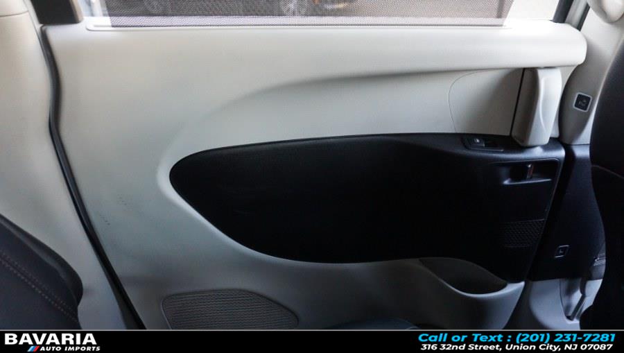 2018 Chrysler Pacifica Touring L FWD, available for sale in Union City, New Jersey | Bavaria Auto Imports. Union City, New Jersey 2018 Chrysler Pacifica Touring L FWD, available for sale in Union City, New Jersey | Bavaria Auto Imports. Union City, New Jersey