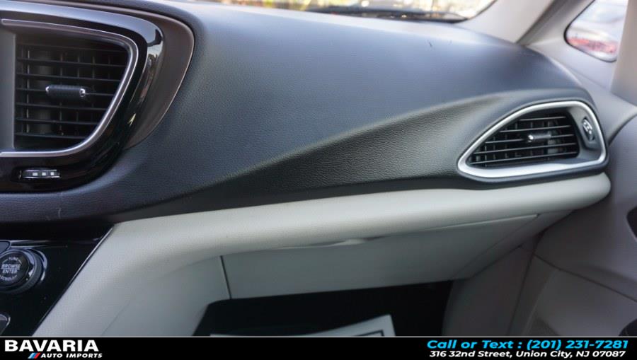 2018 Chrysler Pacifica Touring L FWD, available for sale in Union City, New Jersey | Bavaria Auto Imports. Union City, New Jersey 2018 Chrysler Pacifica Touring L FWD, available for sale in Union City, New Jersey | Bavaria Auto Imports. Union City, New Jersey