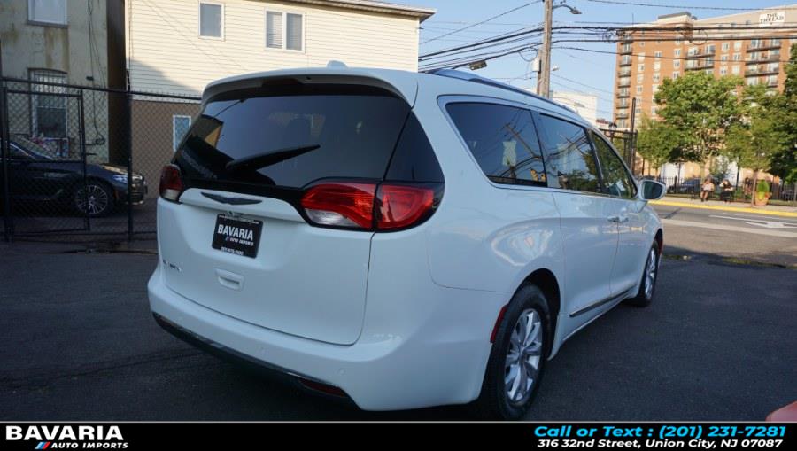 2018 Chrysler Pacifica Touring L FWD, available for sale in Union City, New Jersey | Bavaria Auto Imports. Union City, New Jersey 2018 Chrysler Pacifica Touring L FWD, available for sale in Union City, New Jersey | Bavaria Auto Imports. Union City, New Jersey