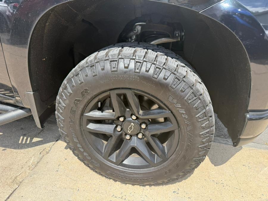 2019 Chevrolet Silverado 1500 4WD Crew Cab 147" LT Trail Boss, available for sale in Port Chester, New York | JC Lopez Auto Sales Corp. Port Chester, New York 2019 Chevrolet Silverado 1500 4WD Crew Cab 147" LT Trail Boss, available for sale in Port Chester, New York | JC Lopez Auto Sales Corp. Port Chester, New York