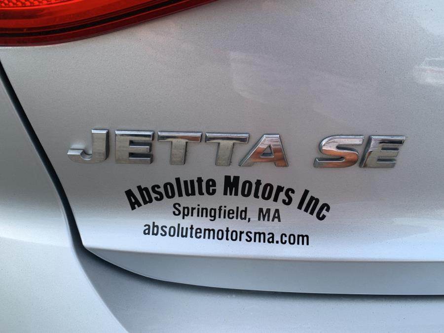 2015 Volkswagen Jetta Sedan 4dr Auto 1.8T SE w/Connectivity/Navigation PZEV, available for sale in Springfield, Massachusetts | Absolute Motors Inc. Springfield, Massachusetts 2015 Volkswagen Jetta Sedan 4dr Auto 1.8T SE w/Connectivity/Navigation PZEV, available for sale in Springfield, Massachusetts | Absolute Motors Inc. Springfield, Massachusetts