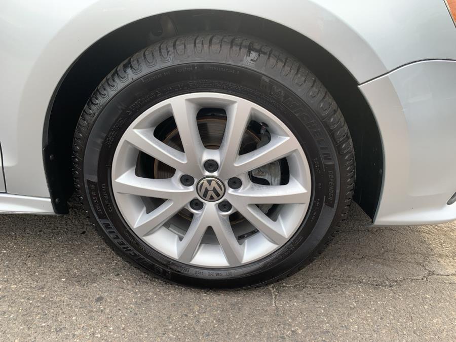 2015 Volkswagen Jetta Sedan 4dr Auto 1.8T SE w/Connectivity/Navigation PZEV, available for sale in Springfield, Massachusetts | Absolute Motors Inc. Springfield, Massachusetts 2015 Volkswagen Jetta Sedan 4dr Auto 1.8T SE w/Connectivity/Navigation PZEV, available for sale in Springfield, Massachusetts | Absolute Motors Inc. Springfield, Massachusetts