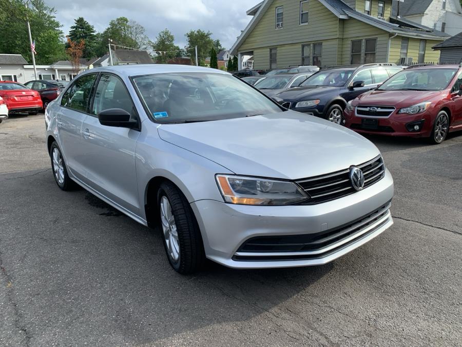 2015 Volkswagen Jetta Sedan 4dr Auto 1.8T SE w/Connectivity/Navigation PZEV, available for sale in Springfield, Massachusetts | Absolute Motors Inc. Springfield, Massachusetts 2015 Volkswagen Jetta Sedan 4dr Auto 1.8T SE w/Connectivity/Navigation PZEV, available for sale in Springfield, Massachusetts | Absolute Motors Inc. Springfield, Massachusetts
