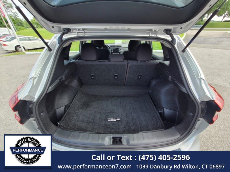 2020 Nissan Rogue Sport AWD S, available for sale in Wilton, Connecticut | Performance Motor Cars Of Connecticut LLC. Wilton, Connecticut 2020 Nissan Rogue Sport AWD S, available for sale in Wilton, Connecticut | Performance Motor Cars Of Connecticut LLC. Wilton, Connecticut