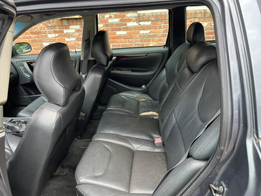2003 Volvo V70 5dr Wgn 2.4L Turbo, available for sale in Naugatuck, Connecticut | Riverside Motorcars, LLC. Naugatuck, Connecticut 2003 Volvo V70 5dr Wgn 2.4L Turbo, available for sale in Naugatuck, Connecticut | Riverside Motorcars, LLC. Naugatuck, Connecticut