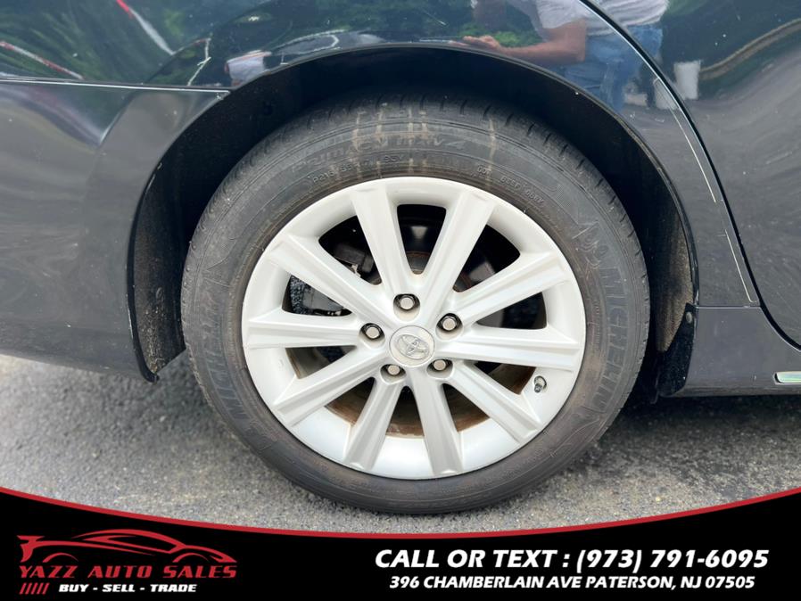2012 Toyota Camry Hybrid 4dr Sdn XLE, available for sale in Paterson, New Jersey | Yazz Auto Sales. Paterson, New Jersey 2012 Toyota Camry Hybrid 4dr Sdn XLE, available for sale in Paterson, New Jersey | Yazz Auto Sales. Paterson, New Jersey