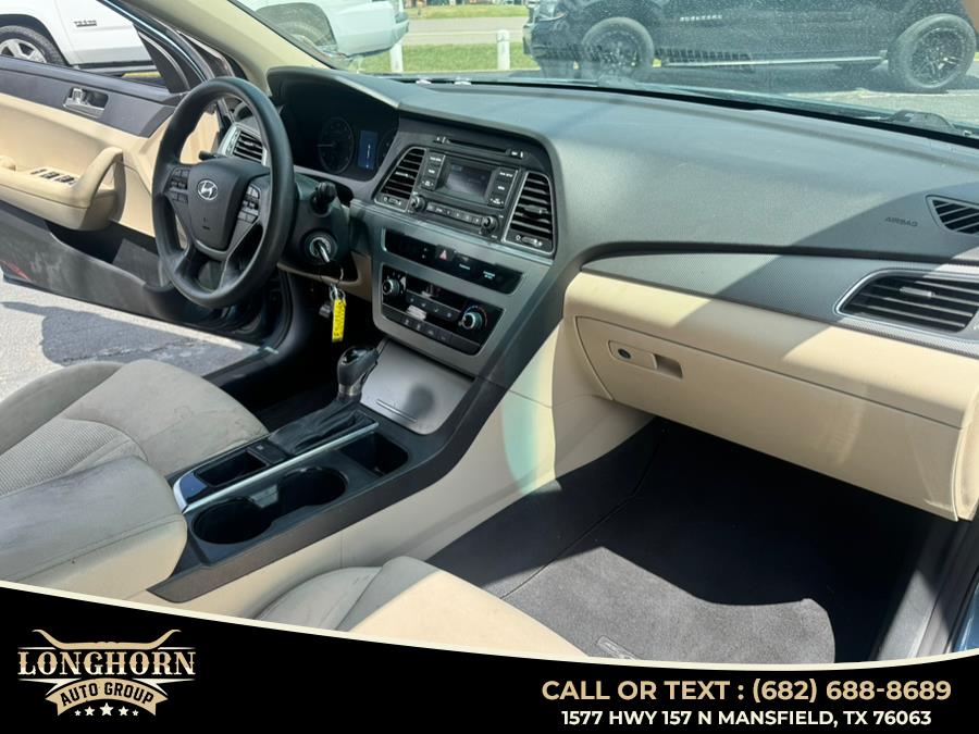 2015 Hyundai Sonata 4dr Sdn 2.4L SE, available for sale in Mansfield, Texas | Longhorn Auto Group. Mansfield, Texas 2015 Hyundai Sonata 4dr Sdn 2.4L SE, available for sale in Mansfield, Texas | Longhorn Auto Group. Mansfield, Texas