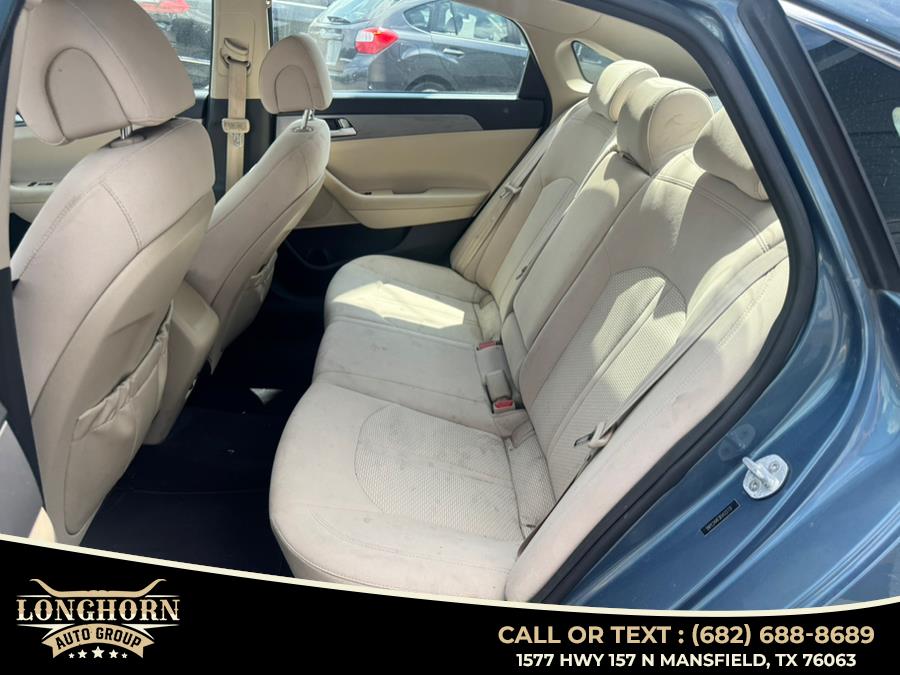2015 Hyundai Sonata 4dr Sdn 2.4L SE, available for sale in Mansfield, Texas | Longhorn Auto Group. Mansfield, Texas 2015 Hyundai Sonata 4dr Sdn 2.4L SE, available for sale in Mansfield, Texas | Longhorn Auto Group. Mansfield, Texas