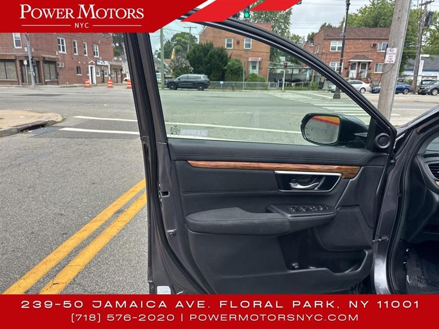 2021 Honda Cr-v EX, available for sale in Floral Park, New York | Shop Auto NY. Floral Park, New York 2021 Honda Cr-v EX, available for sale in Floral Park, New York | Shop Auto NY. Floral Park, New York
