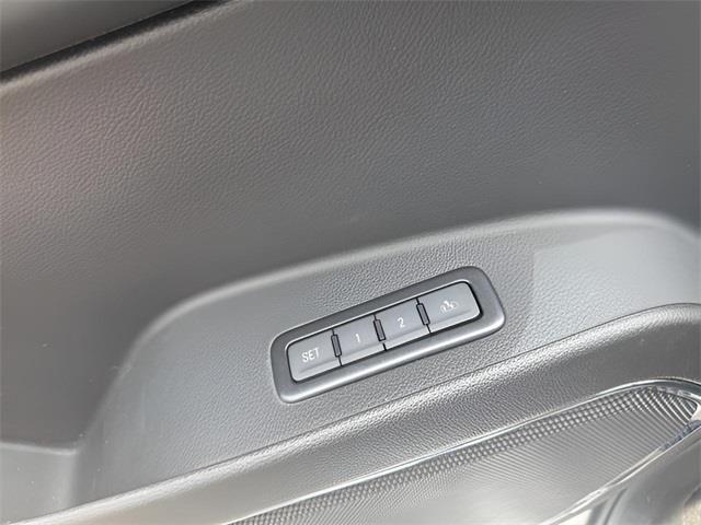 2018 Chevrolet Tahoe LT, available for sale in Stratford, Connecticut | Wiz Leasing Inc. Stratford, Connecticut 2018 Chevrolet Tahoe LT, available for sale in Stratford, Connecticut | Wiz Leasing Inc. Stratford, Connecticut