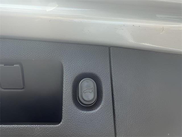 2018 Chevrolet Tahoe LT, available for sale in Stratford, Connecticut | Wiz Leasing Inc. Stratford, Connecticut 2018 Chevrolet Tahoe LT, available for sale in Stratford, Connecticut | Wiz Leasing Inc. Stratford, Connecticut