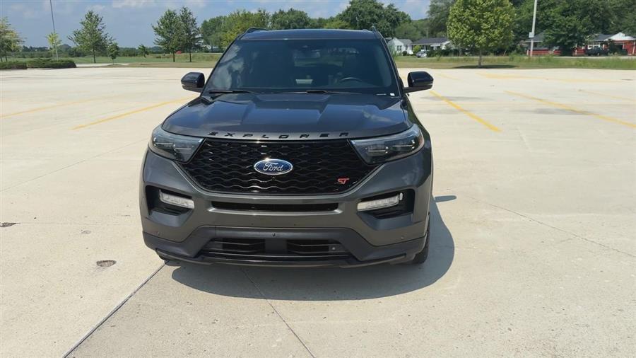 2020 Ford Explorer ST photo 3