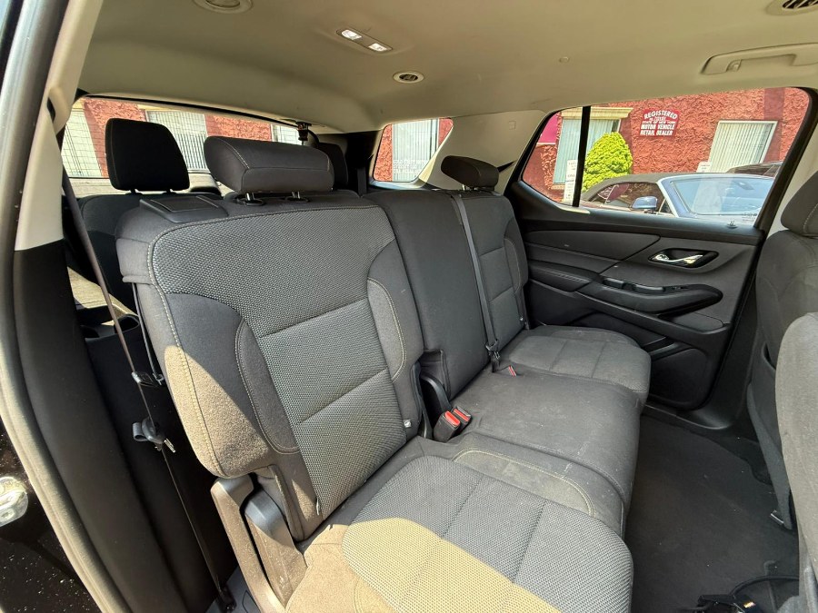 2018 Chevrolet Traverse AWD 4dr LT Cloth w/1LT, available for sale in Hicksville, New York | REGAL AUTOHAUS Auto Service and Sales. Hicksville, New York 2018 Chevrolet Traverse AWD 4dr LT Cloth w/1LT, available for sale in Hicksville, New York | REGAL AUTOHAUS Auto Service and Sales. Hicksville, New York
