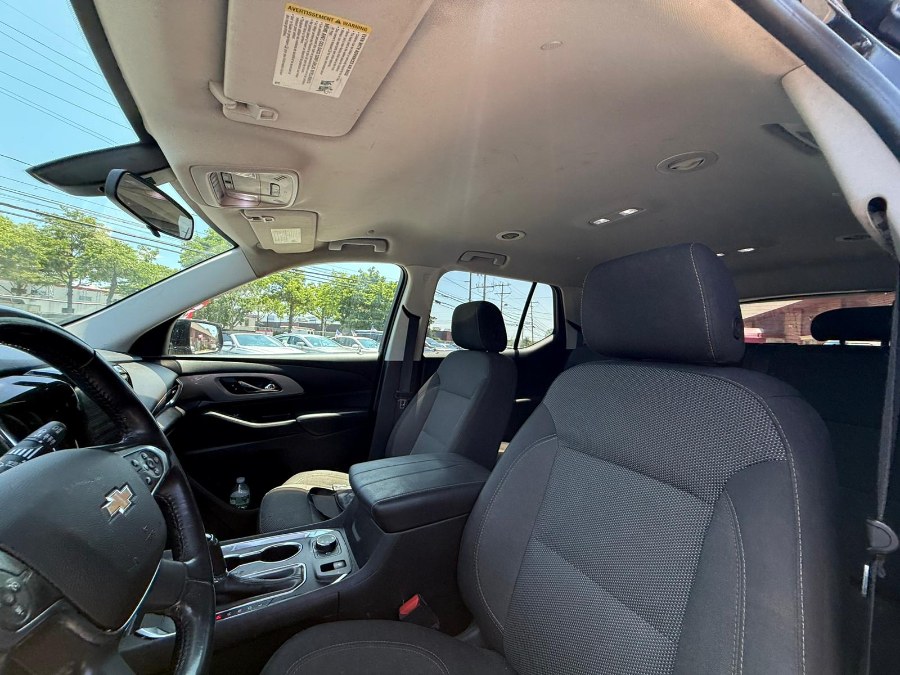 2018 Chevrolet Traverse AWD 4dr LT Cloth w/1LT, available for sale in Hicksville, New York | REGAL AUTOHAUS Auto Service and Sales. Hicksville, New York 2018 Chevrolet Traverse AWD 4dr LT Cloth w/1LT, available for sale in Hicksville, New York | REGAL AUTOHAUS Auto Service and Sales. Hicksville, New York