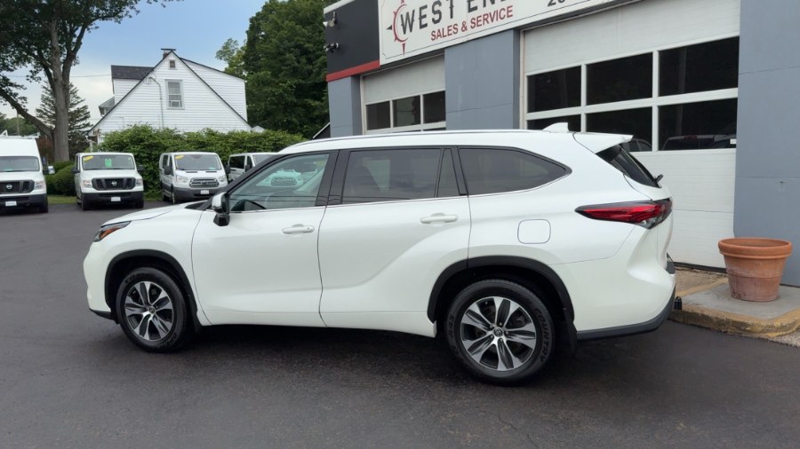 2021 Toyota Highlander XLE AWD (Natl), available for sale in Waterbury, Connecticut | West End Automotive Center. Waterbury, Connecticut 2021 Toyota Highlander XLE AWD (Natl), available for sale in Waterbury, Connecticut | West End Automotive Center. Waterbury, Connecticut