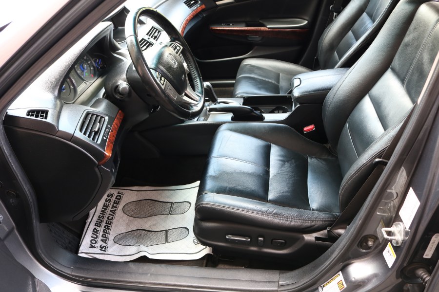 2011 Honda Accord Crosstour 4WD 5dr EX-L, available for sale in Bristol, Connecticut | Dealmax Motors LLC. Bristol, Connecticut 2011 Honda Accord Crosstour 4WD 5dr EX-L, available for sale in Bristol, Connecticut | Dealmax Motors LLC. Bristol, Connecticut