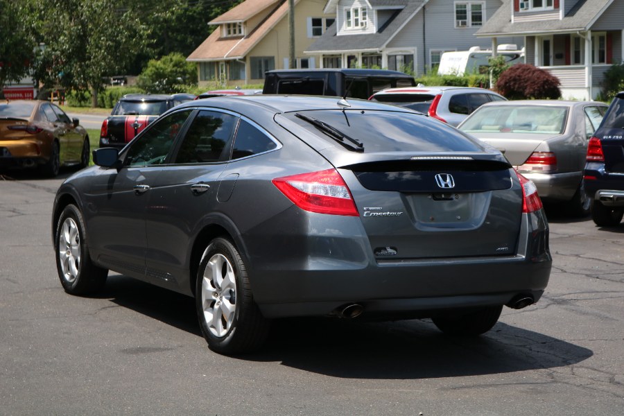 2011 Honda Accord Crosstour 4WD 5dr EX-L, available for sale in Bristol, Connecticut | Dealmax Motors LLC. Bristol, Connecticut 2011 Honda Accord Crosstour 4WD 5dr EX-L, available for sale in Bristol, Connecticut | Dealmax Motors LLC. Bristol, Connecticut