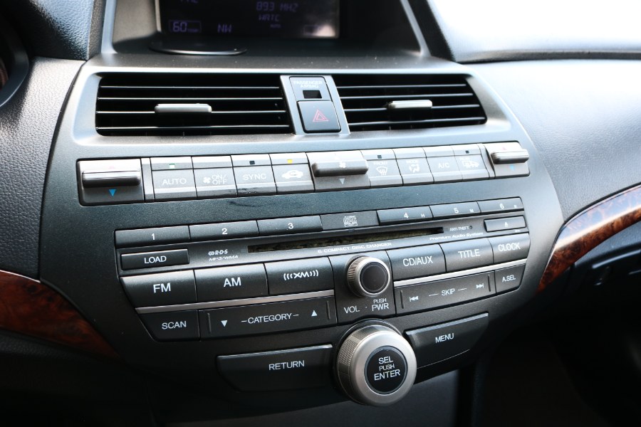 2011 Honda Accord Crosstour 4WD 5dr EX-L, available for sale in Bristol, Connecticut | Dealmax Motors LLC. Bristol, Connecticut 2011 Honda Accord Crosstour 4WD 5dr EX-L, available for sale in Bristol, Connecticut | Dealmax Motors LLC. Bristol, Connecticut