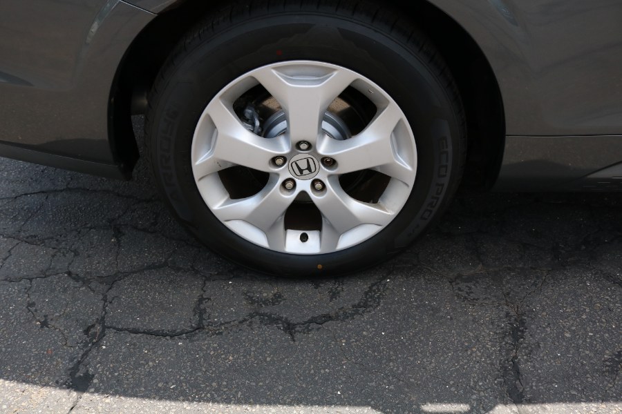 2011 Honda Accord Crosstour 4WD 5dr EX-L, available for sale in Bristol, Connecticut | Dealmax Motors LLC. Bristol, Connecticut 2011 Honda Accord Crosstour 4WD 5dr EX-L, available for sale in Bristol, Connecticut | Dealmax Motors LLC. Bristol, Connecticut