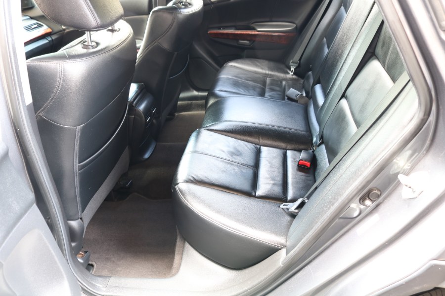 2011 Honda Accord Crosstour 4WD 5dr EX-L, available for sale in Bristol, Connecticut | Dealmax Motors LLC. Bristol, Connecticut 2011 Honda Accord Crosstour 4WD 5dr EX-L, available for sale in Bristol, Connecticut | Dealmax Motors LLC. Bristol, Connecticut