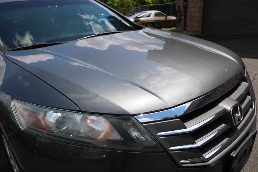 2011 Honda Accord Crosstour 4WD 5dr EX-L, available for sale in Bristol, Connecticut | Dealmax Motors LLC. Bristol, Connecticut 2011 Honda Accord Crosstour 4WD 5dr EX-L, available for sale in Bristol, Connecticut | Dealmax Motors LLC. Bristol, Connecticut