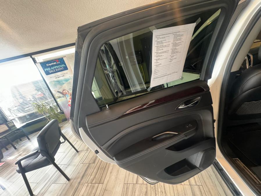 2012 Cadillac SRX AWD 4dr Performance Collection, available for sale in West Hartford, Connecticut | AutoMax. West Hartford, Connecticut 2012 Cadillac SRX AWD 4dr Performance Collection, available for sale in West Hartford, Connecticut | AutoMax. West Hartford, Connecticut
