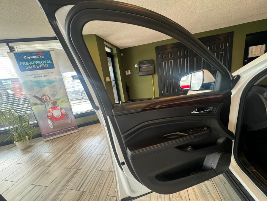 2012 Cadillac SRX AWD 4dr Performance Collection, available for sale in West Hartford, Connecticut | AutoMax. West Hartford, Connecticut 2012 Cadillac SRX AWD 4dr Performance Collection, available for sale in West Hartford, Connecticut | AutoMax. West Hartford, Connecticut