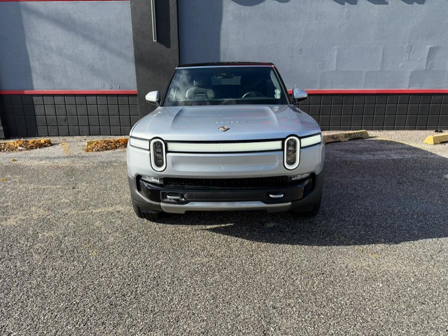 2023 Rivian R1S Adventure Quad-Motor Large Pack, available for sale in New Windsor, New York | Prestige Pre-Owned Motors Inc. New Windsor, New York 2023 Rivian R1S Adventure Quad-Motor Large Pack, available for sale in New Windsor, New York | Prestige Pre-Owned Motors Inc. New Windsor, New York