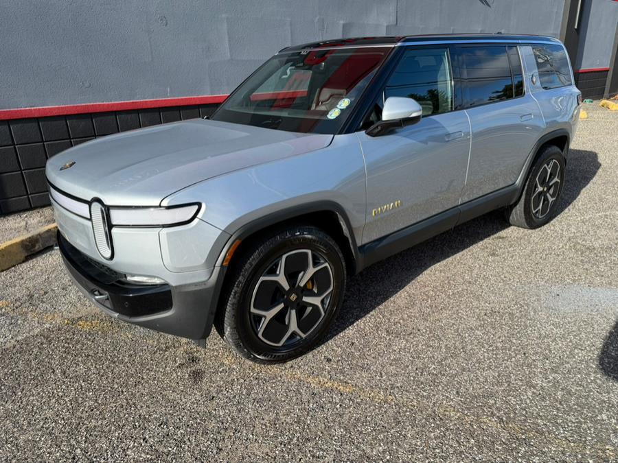 2023 Rivian R1S Adventure Quad-Motor Large Pack, available for sale in New Windsor, New York | Prestige Pre-Owned Motors Inc. New Windsor, New York 2023 Rivian R1S Adventure Quad-Motor Large Pack, available for sale in New Windsor, New York | Prestige Pre-Owned Motors Inc. New Windsor, New York