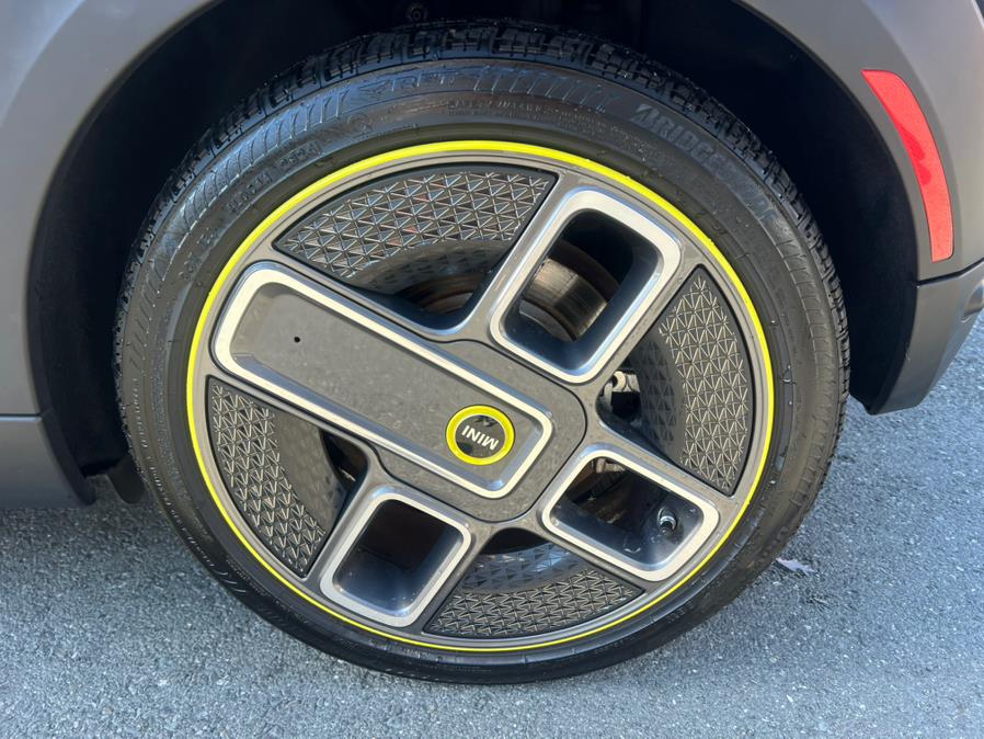 2022 MINI Cooper SE EV, available for sale in Daly City, California | Green Light Auto Wholesale. Daly City, California 2022 MINI Cooper SE EV, available for sale in Daly City, California | Green Light Auto Wholesale. Daly City, California