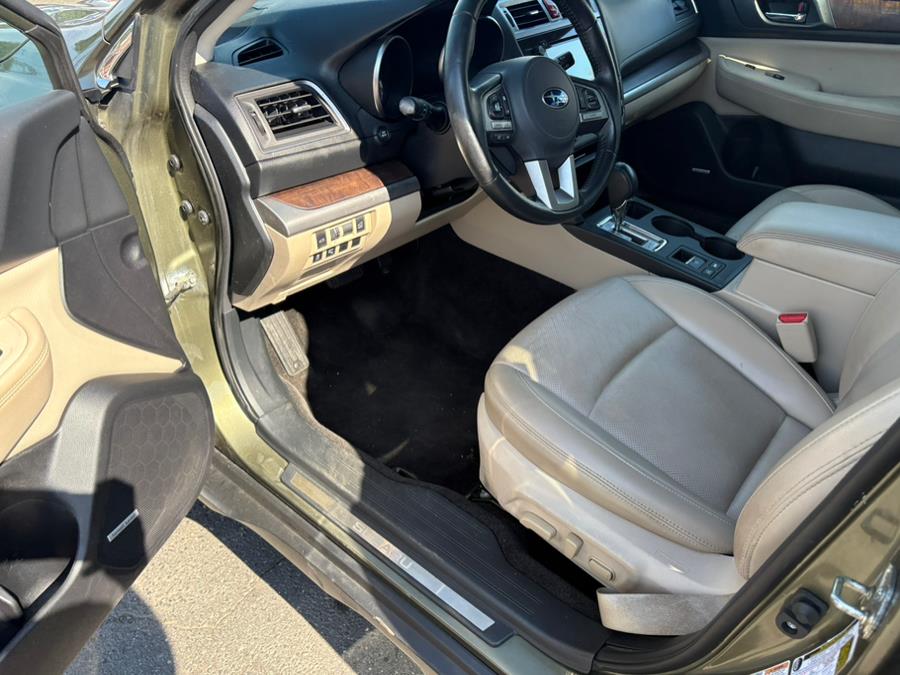 2015 Subaru Outback 4dr Wgn 2.5i Limited PZEV, available for sale in East Windsor, Connecticut | CT Car Co LLC. East Windsor, Connecticut 2015 Subaru Outback 4dr Wgn 2.5i Limited PZEV, available for sale in East Windsor, Connecticut | CT Car Co LLC. East Windsor, Connecticut