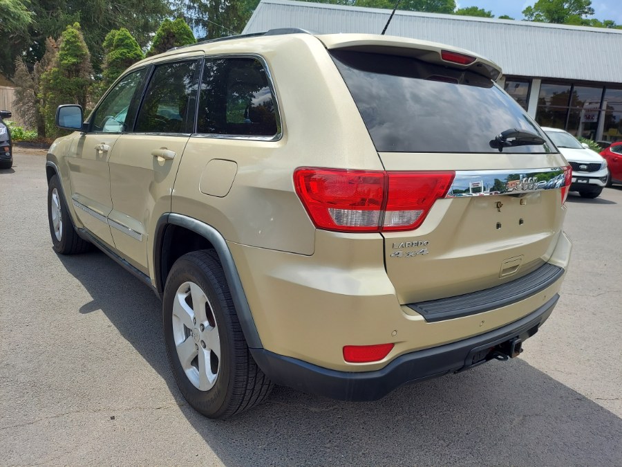 2011 Jeep Grand Cherokee 4WD 4dr Laredo, available for sale in East Windsor, Connecticut | United Auto Sales of E Windsor, Inc. East Windsor, Connecticut 2011 Jeep Grand Cherokee 4WD 4dr Laredo, available for sale in East Windsor, Connecticut | United Auto Sales of E Windsor, Inc. East Windsor, Connecticut