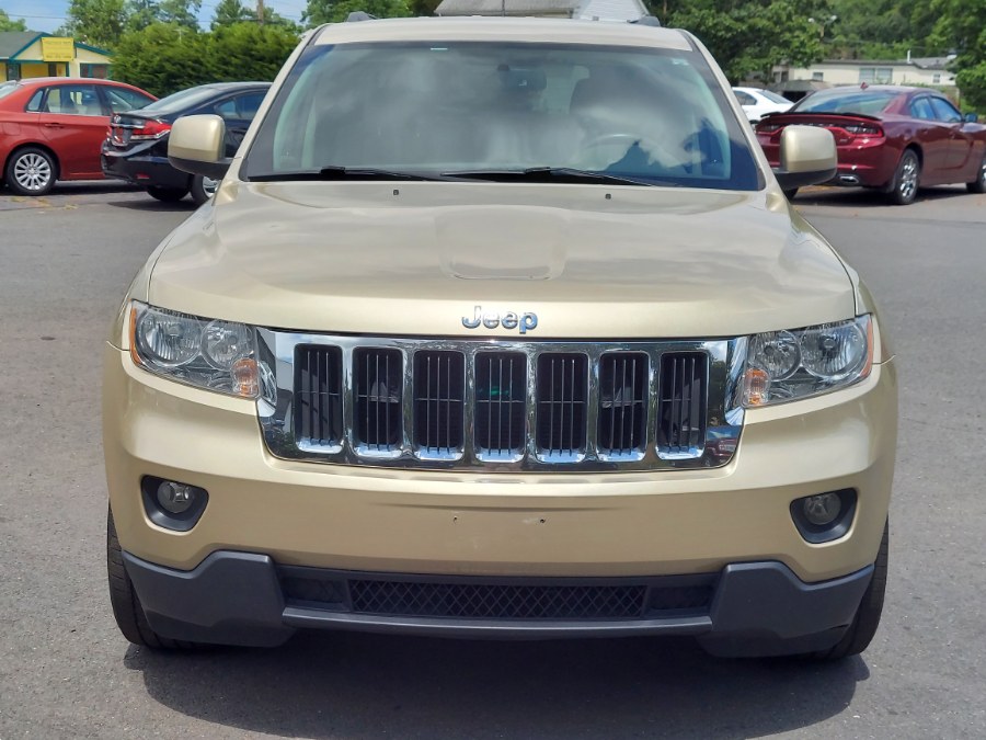 2011 Jeep Grand Cherokee 4WD 4dr Laredo, available for sale in East Windsor, Connecticut | United Auto Sales of E Windsor, Inc. East Windsor, Connecticut 2011 Jeep Grand Cherokee 4WD 4dr Laredo, available for sale in East Windsor, Connecticut | United Auto Sales of E Windsor, Inc. East Windsor, Connecticut