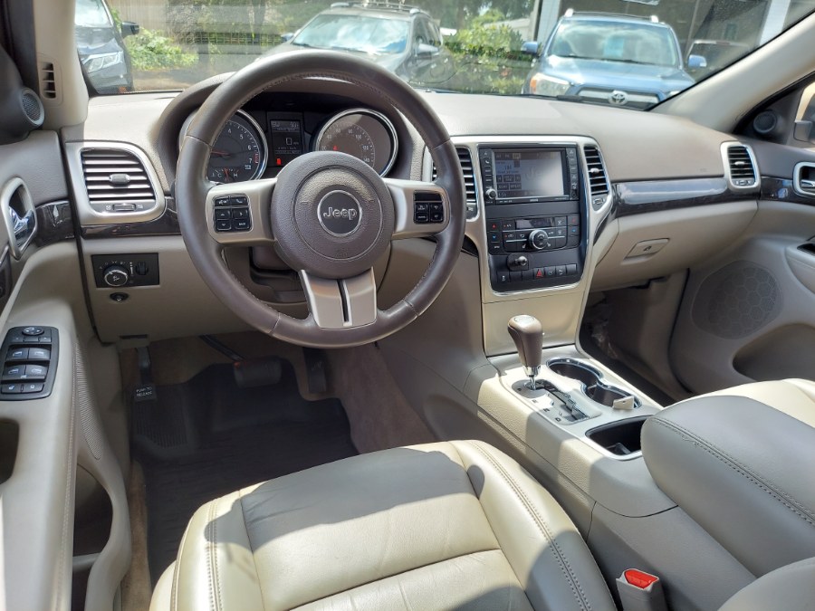 2011 Jeep Grand Cherokee 4WD 4dr Laredo, available for sale in East Windsor, Connecticut | United Auto Sales of E Windsor, Inc. East Windsor, Connecticut 2011 Jeep Grand Cherokee 4WD 4dr Laredo, available for sale in East Windsor, Connecticut | United Auto Sales of E Windsor, Inc. East Windsor, Connecticut