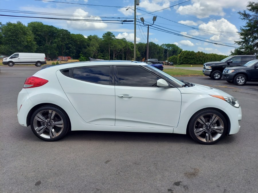 2015 Hyundai Veloster 3dr Cpe Auto, available for sale in East Windsor, Connecticut | United Auto Sales of E Windsor, Inc. East Windsor, Connecticut 2015 Hyundai Veloster 3dr Cpe Auto, available for sale in East Windsor, Connecticut | United Auto Sales of E Windsor, Inc. East Windsor, Connecticut