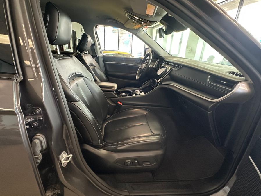 2021 Jeep Grand Cherokee L Limited 4x4, available for sale in Inwood, New York | 5 Towns Drive. Inwood, New York 2021 Jeep Grand Cherokee L Limited 4x4, available for sale in Inwood, New York | 5 Towns Drive. Inwood, New York