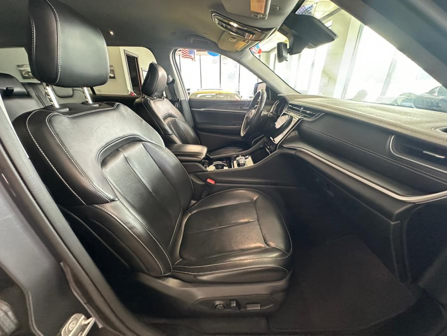 2021 Jeep Grand Cherokee L Limited 4x4, available for sale in Inwood, New York | 5 Towns Drive. Inwood, New York 2021 Jeep Grand Cherokee L Limited 4x4, available for sale in Inwood, New York | 5 Towns Drive. Inwood, New York